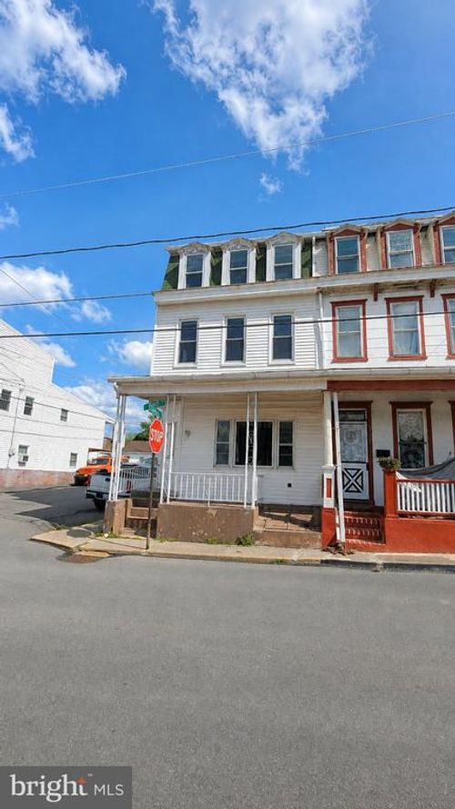 501 Lytle St, MINERSVILLE, PA, 17954-1810 | Card Image