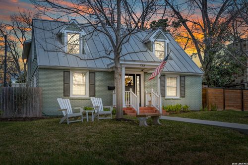 135 Blue Bonnet Blvd, Alamo Heights, TX, 78209-4666 | Card Image