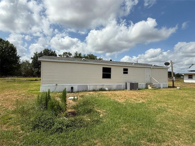 35215 Broken Bit Ln, House other with 3 bedrooms, 2 bathrooms and null parking in ZEPHYRHILLS FL | Image 11