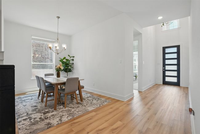 Upgraded front door and entry way | Image 8