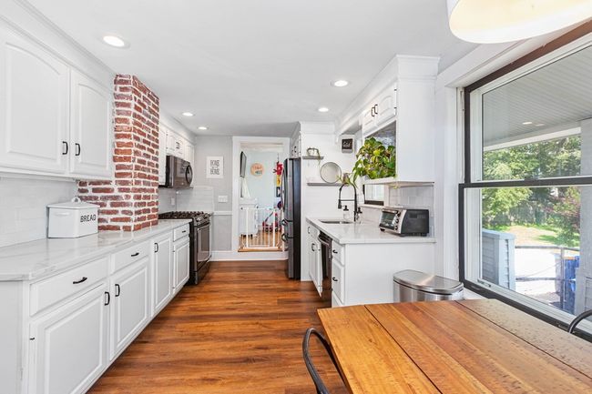 1079 Shirley St, House other with 4 bedrooms, 2 bathrooms and null parking in Winthrop MA | Image 10