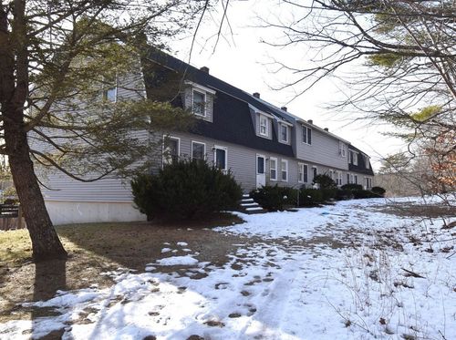 230 Chester Road, Fremont, NH, 03044 | Card Image