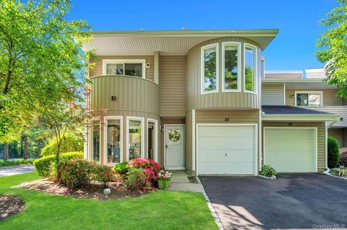 83 Kristin Ln, Smithtown, NY, 11788-1239 | Card Image