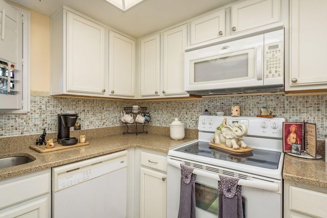 1712 - 1712 Hammock Pine Blvd, Condo with 1 bedrooms, 2 bathrooms and null parking in CLEARWATER FL | Image 13