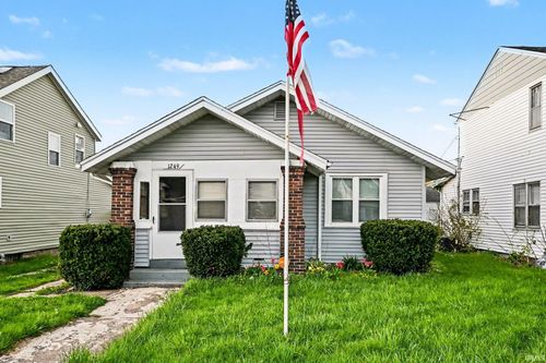 1249 N Meade Street, South Bend, IN, 46628-2830 | Card Image
