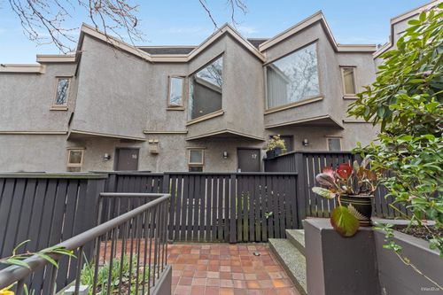 17-870 W 7th Ave, Vancouver, BC, V5Z4C1 | Card Image