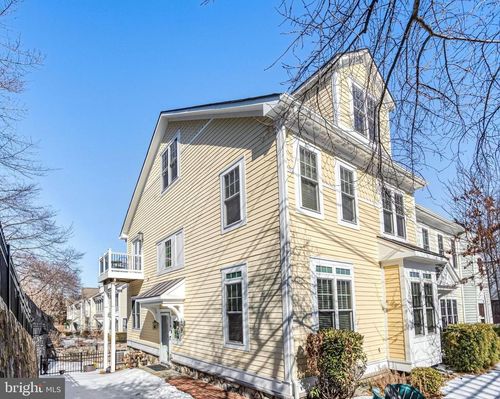 114 Mount High St, OCCOQUAN, VA, 22125-7740 | Card Image