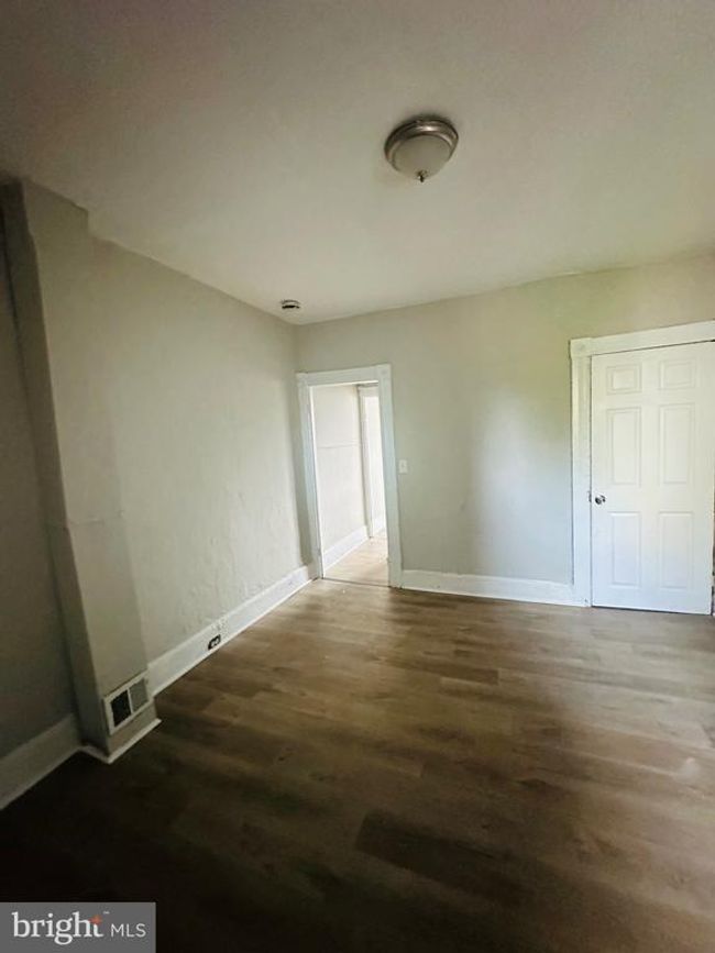 1006 N Calhoun St, Townhouse with 2 bedrooms, 1 bathrooms and null parking in BALTIMORE MD | Image 14
