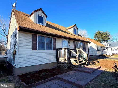 10 Bowling Green Ave, MORRISVILLE, PA, 19067-1258 | Card Image