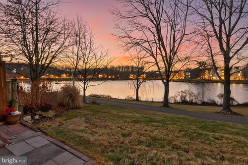 2938 Bridgehampton Ct, FALLS CHURCH, VA, 22042-4481 | Card Image