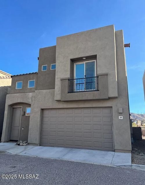 109 S Crown Plz, Vail, AZ, 85641-2848 | Card Image