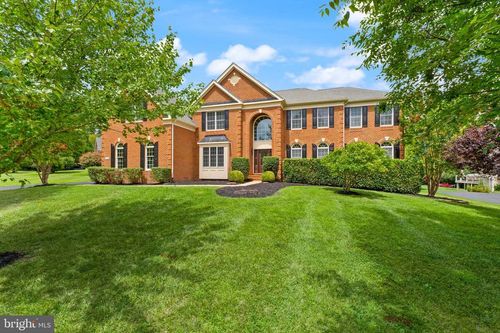43864 Ashlawn Ct, ASHBURN, VA, 20147-5664 | Card Image