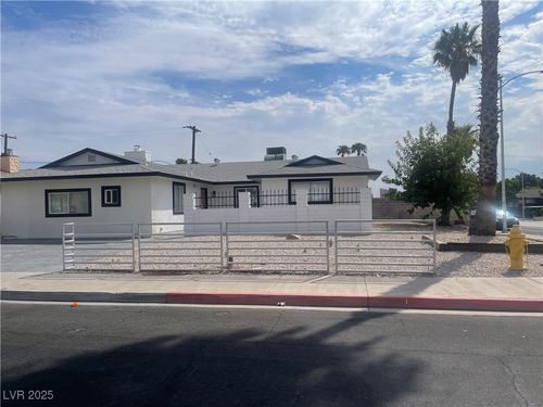 3113 Black Forest Dr, Las Vegas, NV, 89102-0610 | Card Image
