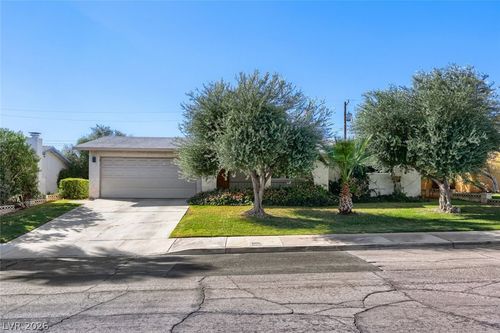 3131 S Liberty Circle, Las Vegas, NV, 89121 | Card Image
