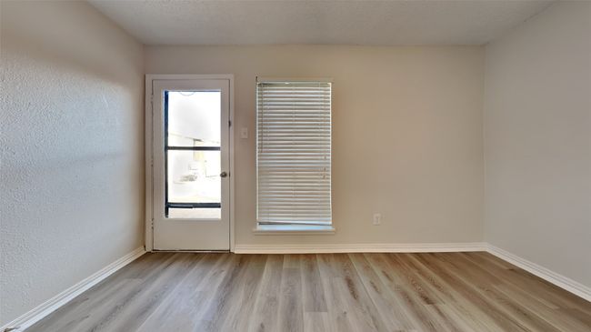 1613 Chesterfield Dr, House other with 3 bedrooms, 2 bathrooms and null parking in Carrollton TX | Image 5