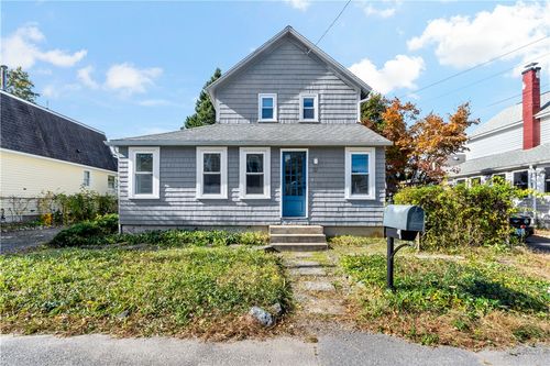 22 Blanding Avenue, Barrington, RI, 02806 | Card Image