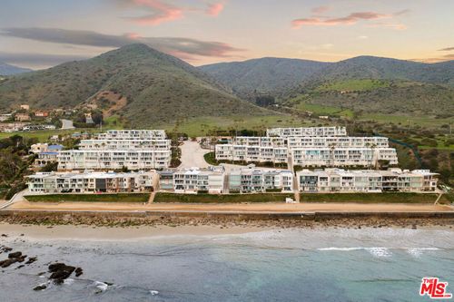 11918 Whitewater Ln, Malibu, CA, 90265-2250 | Card Image