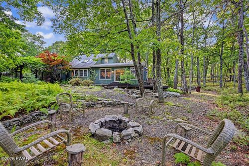 101 High Ridge Rd, Dingmans Ferry, PA, 18328-4114 | Card Image