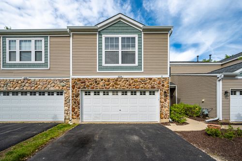 604 Blackstone Ct, Aurora, IL, 60504-5483 | Card Image