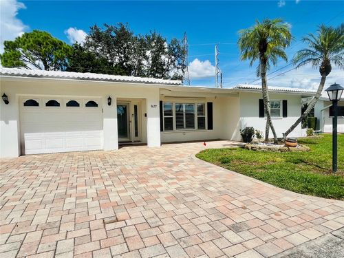 9677 41st St N, PINELLAS PARK, FL, 33782-3905 | Card Image