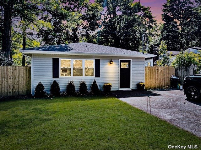 Patchogue Ave, Mastic, NY 11950
