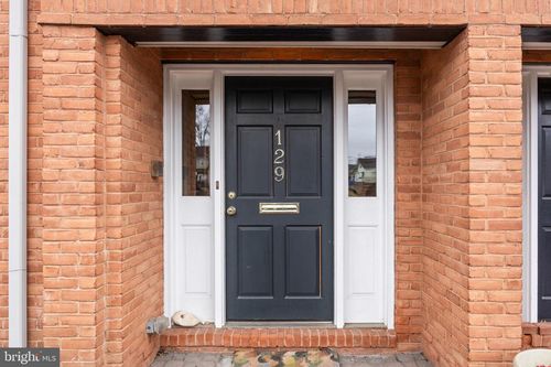 129 Plum St, MOORESTOWN, NJ, 08057-2952 | Card Image