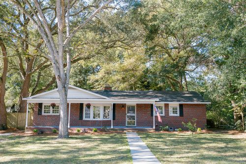 8 Mystic Cir, Beaufort, SC, 29902-6624 | Card Image