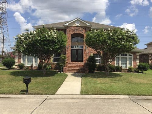 3429 Abbotswood Dr, Harvey, LA, 70058-7449 | Card Image