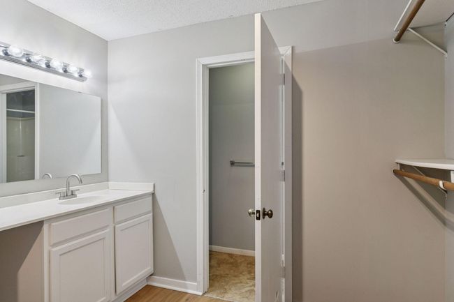 APT-314 - 1903 Silver Bell Rd, Condo with 2 bedrooms, 2 bathrooms and null parking in Eagan MN | Image 12