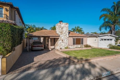 1769 Gates Ave, Manhattan Beach, CA, 90266-7030 | Card Image