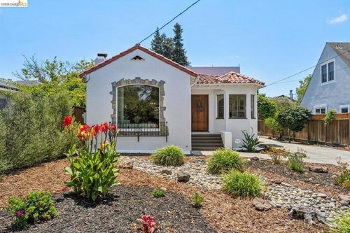 525 Dowling Blvd, San Leandro, CA, 94577-1905 | Card Image