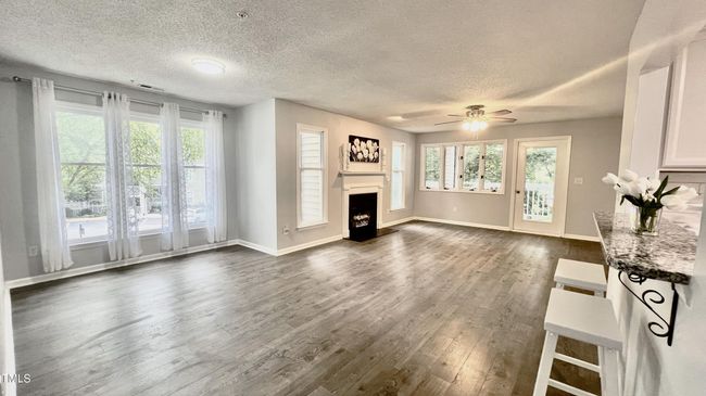 13c family room | Image 10