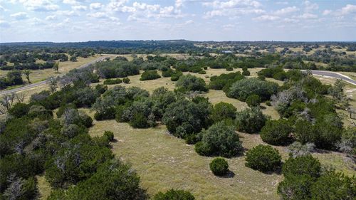 39 Buckskin Path, Fredericksburg, TX, 78624 | Card Image