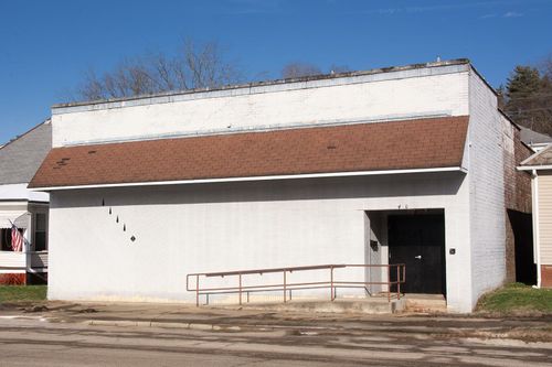 450 W Washington St, Nelsonville, OH, 45764-1166 | Card Image