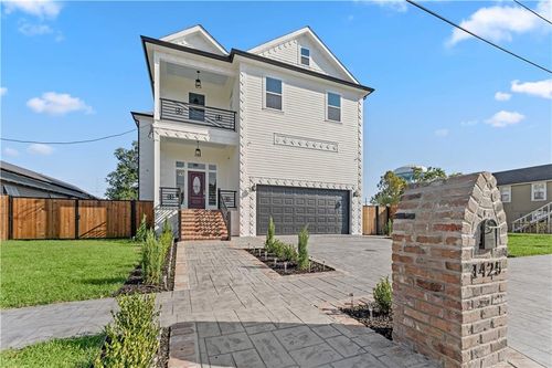 1425 Angela Ave, Arabi, LA, 70032-1303 | Card Image