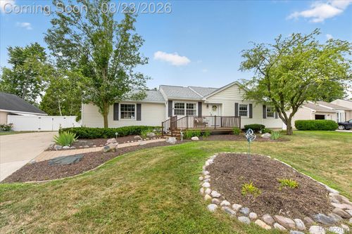 551 Gamma Rd, Walled Lake, MI, 48390-3724 | Card Image