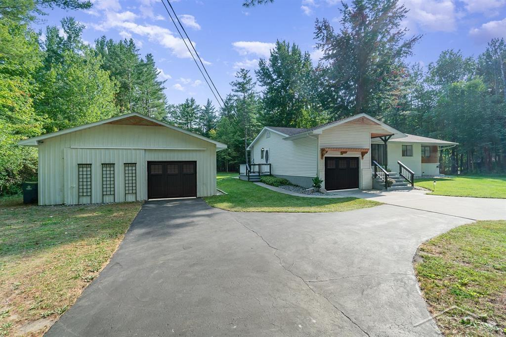 Prairie Rd, Midland, MI 48640