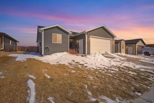5520 Coal Bank Dr, Rapid City, SD, 57701-6620 | Card Image