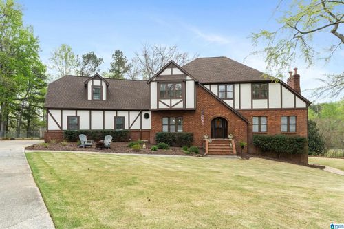 2801 Westwyck Cir, Vestavia, AL, 35243-1739 | Card Image
