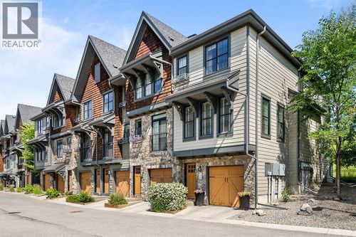 140 Ascot Pt Sw, Calgary, AB, T3H0X1 | Card Image