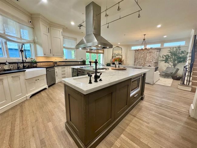 3911 Swarthmore St, House other with 5 bedrooms, 5 bathrooms and 2 parking in Houston TX | Image 8