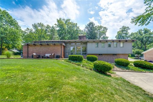 1241 Burd Ave Ne, Massillon, OH, 44646-2113 | Card Image