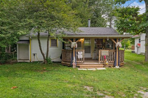 93 Sturgeon Glen Rd, Fenelon Falls, ON, K0M1N0 | Card Image