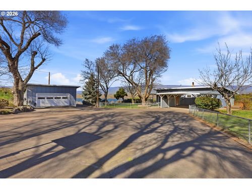 1829 E 8th St, TheDalles, OR, 97058 | Card Image