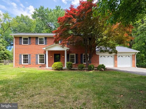 3211 Fox Mill Rd, OAKTON, VA, 22124-2011 | Card Image