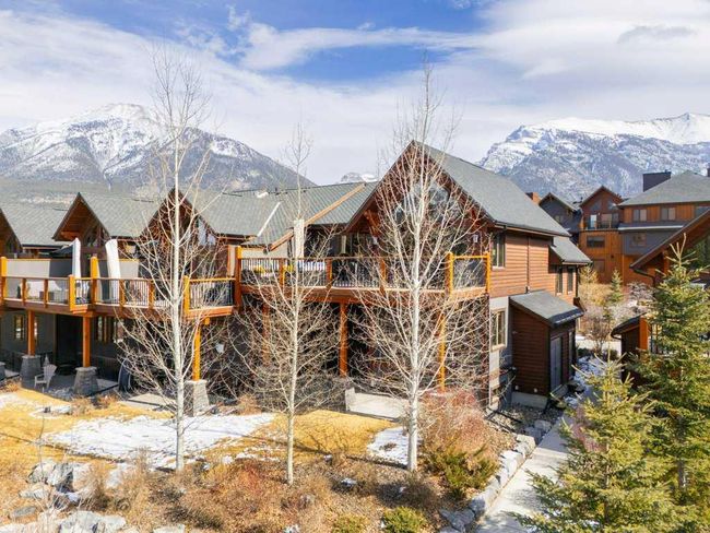 9 Creekside Mews, Townhouse with 3 bedrooms, 4 bathrooms and 2 parking in Canmore AB | Image 8