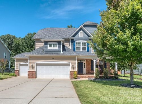 126 Misty Woods Dr, Lake Wylie, SC, 29710-8122 | Card Image