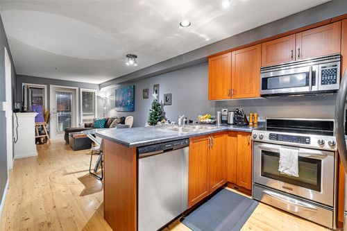 315-663 Goldstream Ave, Victoria, BC, V9B2W9 | Card Image