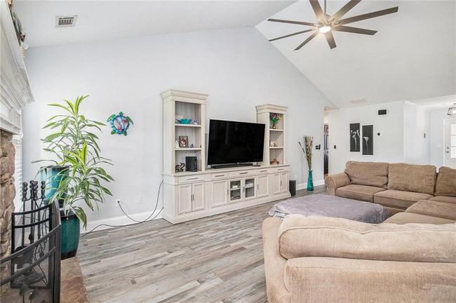 703 Arden Dr, House other with 4 bedrooms, 2 bathrooms and null parking in Winder GA | Image 6