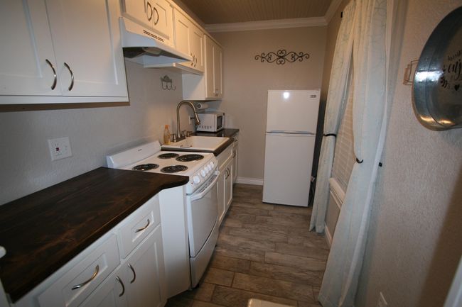 1001 S Main St, House other with 1 bedrooms, 1 bathrooms and null parking in Burnet TX | Image 10